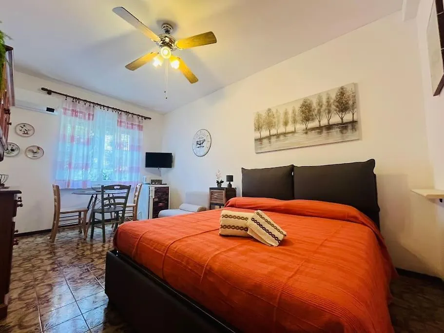 公寓 Angolino Home 圣雷默